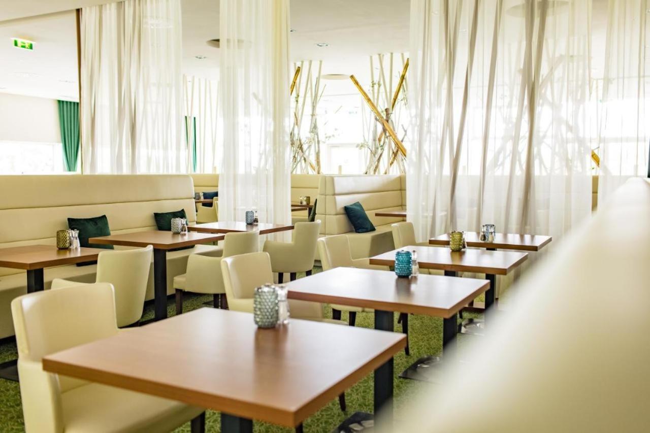 Golf & Relax Apartment Mit 4*S-Anbindung バート・ヴァルタースドルフ エクステリア 写真